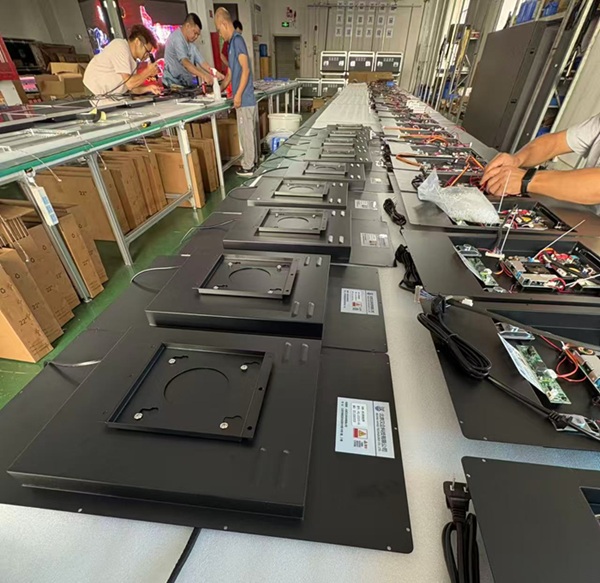 華邦瀛21.5寸廣告機